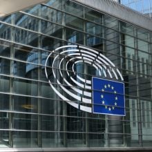 Vers l’imprescriptibilité des crimes sexuels sur mineurs ? La position radicale du Parlement européen