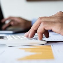 Qu’est-ce que la « taxe sur les holdings » ?