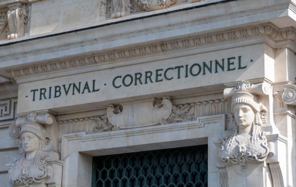 Injure publique et liberté d’expression : les enjeux du procès Enthoven–LFI