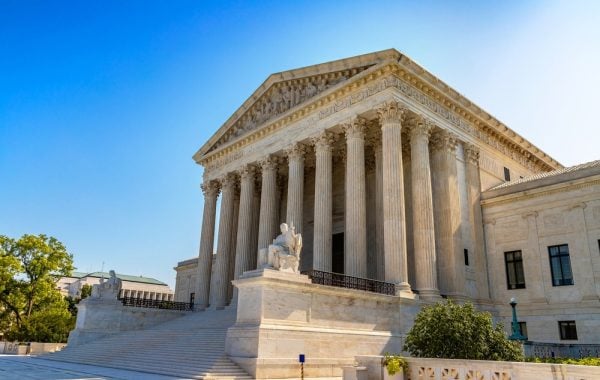 La Cour suprême face aux droits de douane de Trump