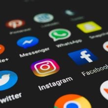 Vers l&rsquo;interdiction des réseaux sociaux aux moins de 15 ans ?