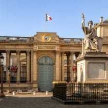 Restitutions de biens culturels : la France invente-t-elle un nouveau modèle ?