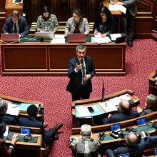 Démission des ministres : ce que la pratique a fait de l’esprit des institutions