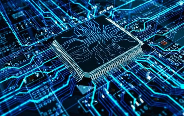 L’IA dans les services publics : une révolution administrative sous surveillance