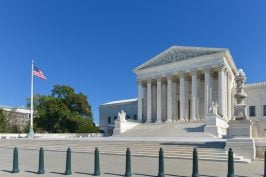 États-Unis : la Cour suprême renforce le pouvoir du président américain sur les agences fédérales