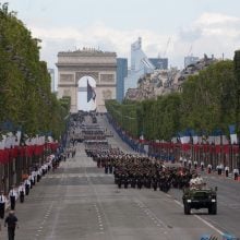 QR codes pour le défilé du 14 Juillet : sécurité ou surveillance ?