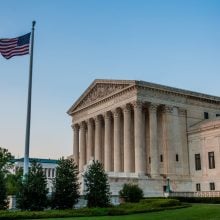 Vote par correspondance : la Cour suprême désavoue-t-elle Donald Trump ?
